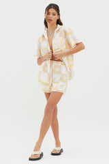 Just A Hunch Shorts Shell Print Yellow Multi
